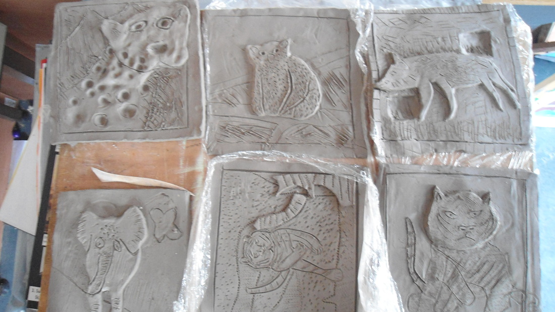 Featured image of post Clay Relief Tiles Animals : That leaves the design visually attached to the background area.